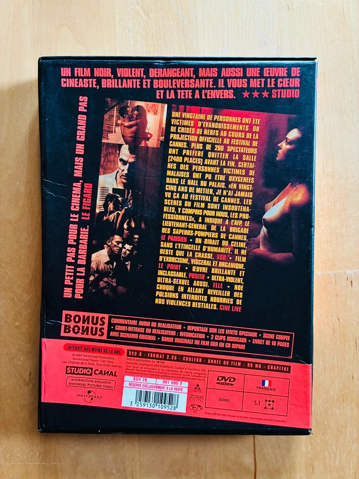 Caja de DVD CD Irréversible de Gaspard Noé edición coleccionista. – photo 2